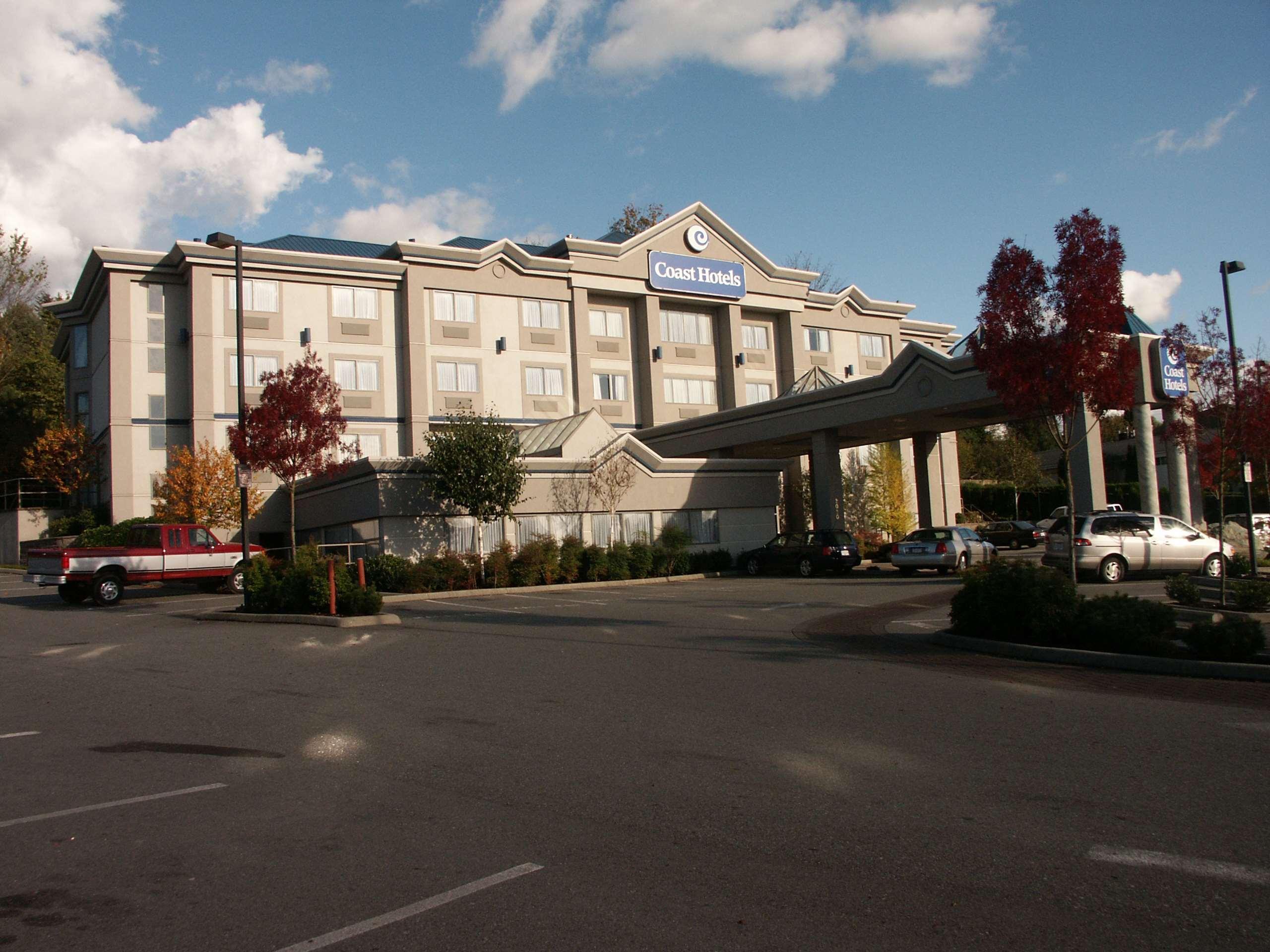 Coast Abbotsford Hotel & Suites Екстериор снимка