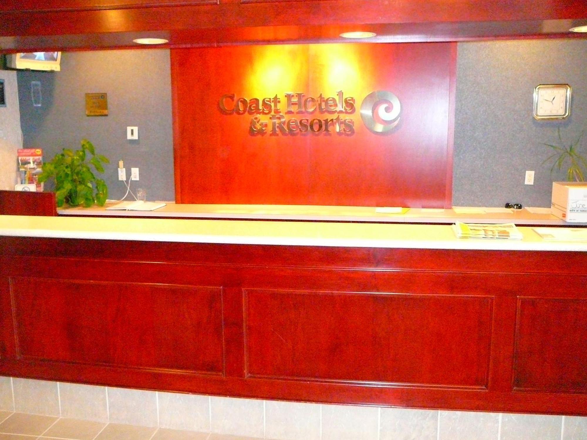 Coast Abbotsford Hotel & Suites Екстериор снимка