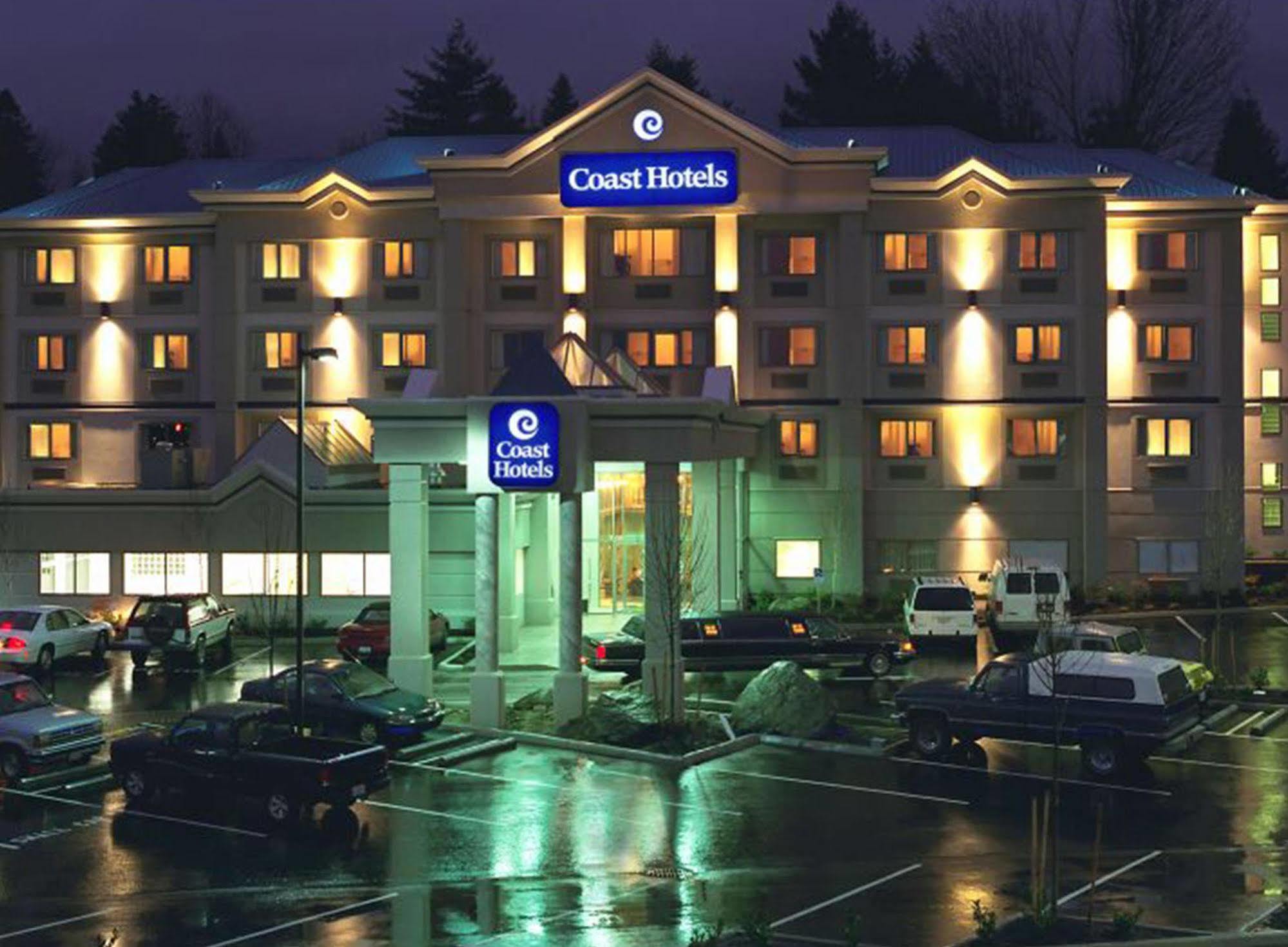 Coast Abbotsford Hotel & Suites Екстериор снимка